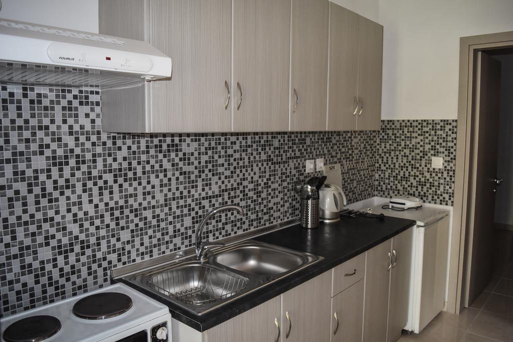 Mirsini Apartments Agios Georgios  Ngoại thất bức ảnh