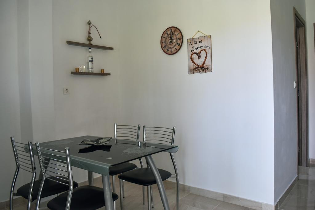 Mirsini Apartments Agios Georgios  Ngoại thất bức ảnh